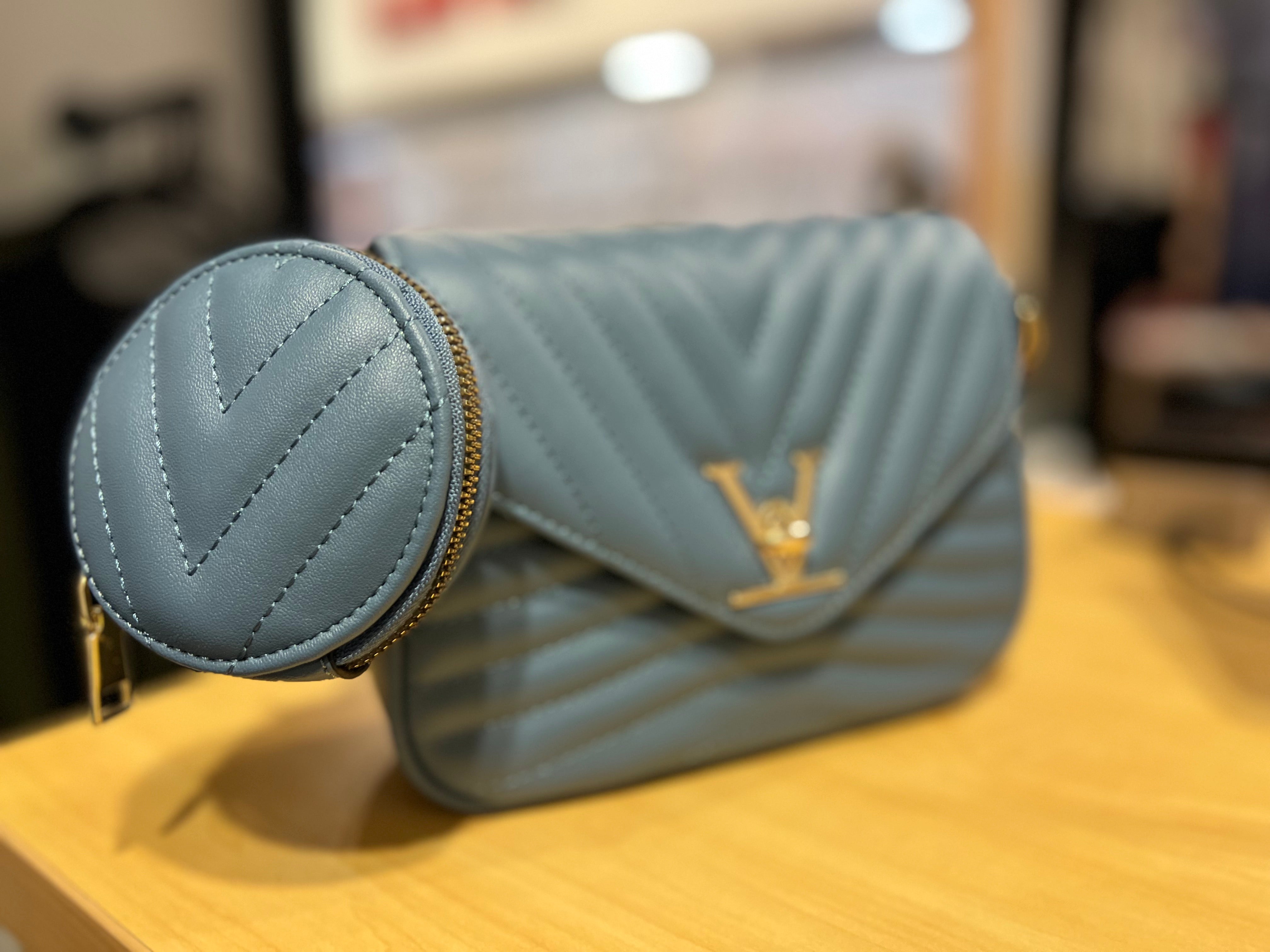 LOUIS VUITTON NEW WAVE REVIEW: WHY YOU NEED TO FORGET ABOUT THE MULTI  POCHETTE ACCESSOIRE (2021) 